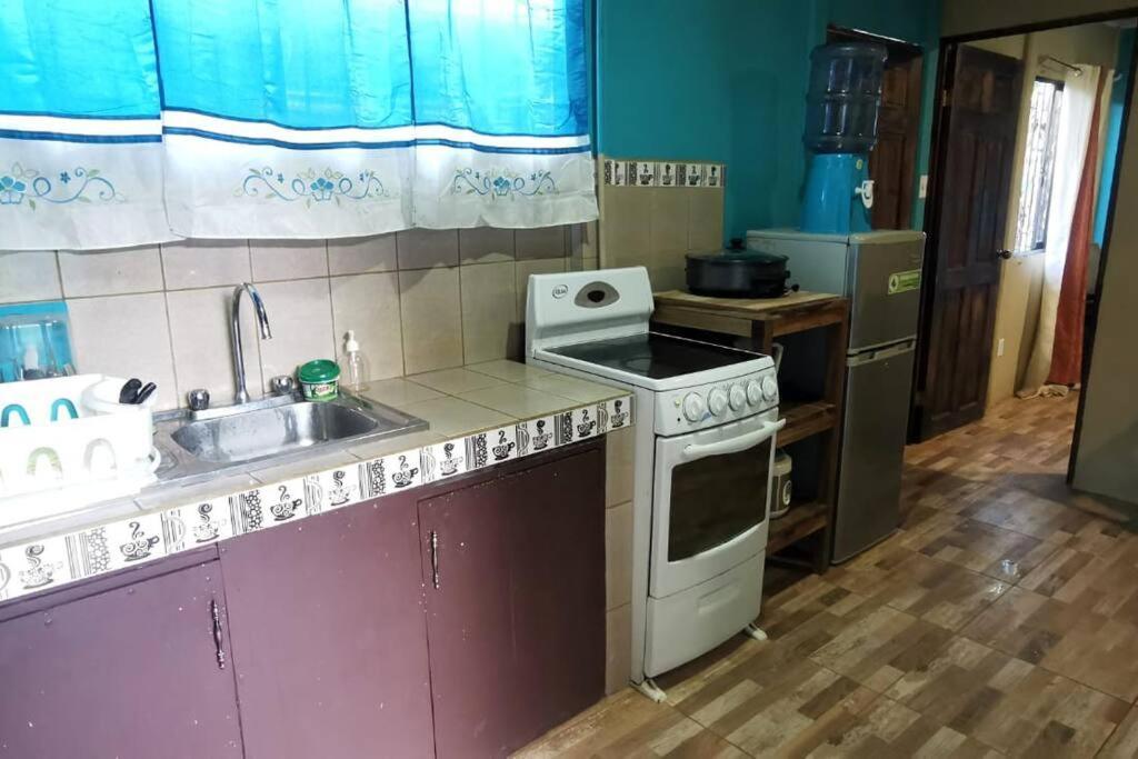 Apartamento Manta Ray'S Cahuita Apart. Exterior foto